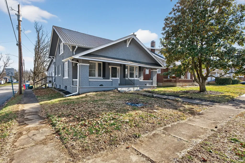 402 S Elmarch Avenue Cynthiana KY 41031