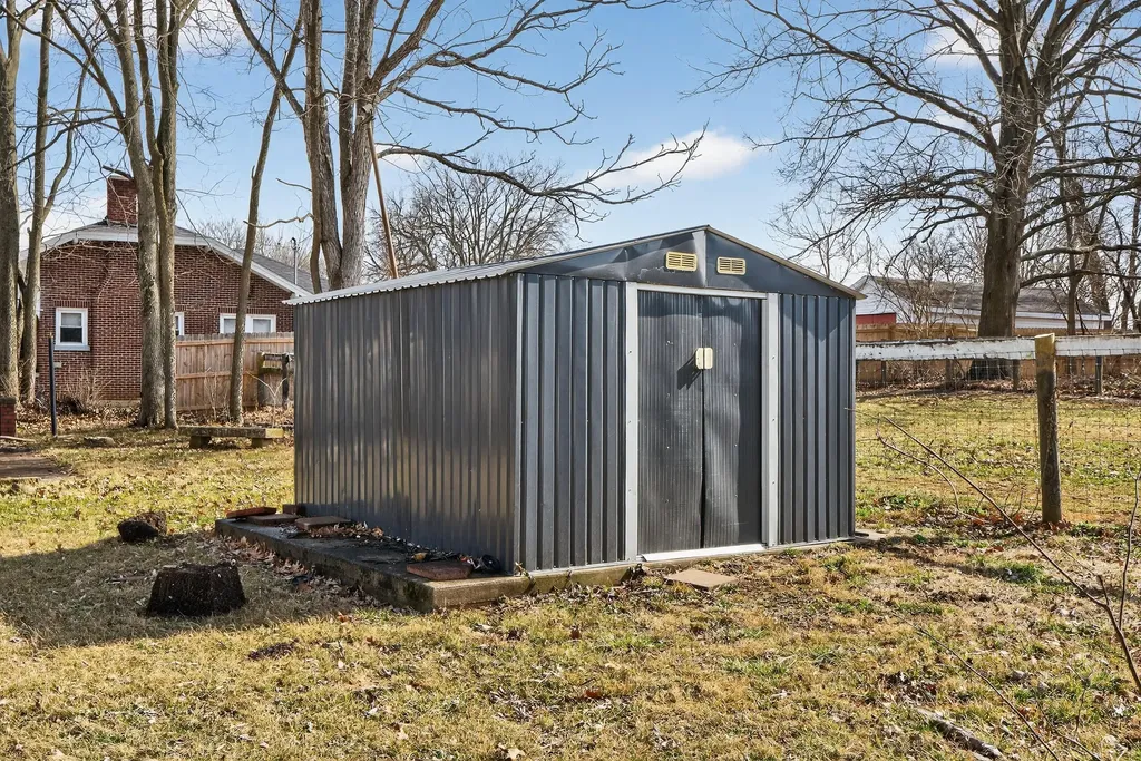 402 S Elmarch Avenue Cynthiana KY 41031