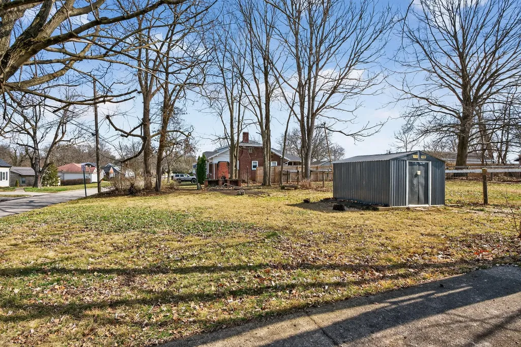 402 S Elmarch Avenue Cynthiana KY 41031