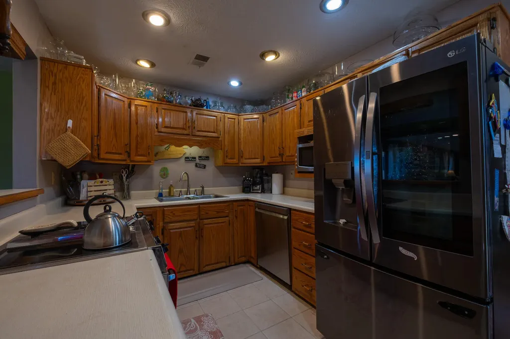 731 Bee Lick Creek Road Somerset KY 42503