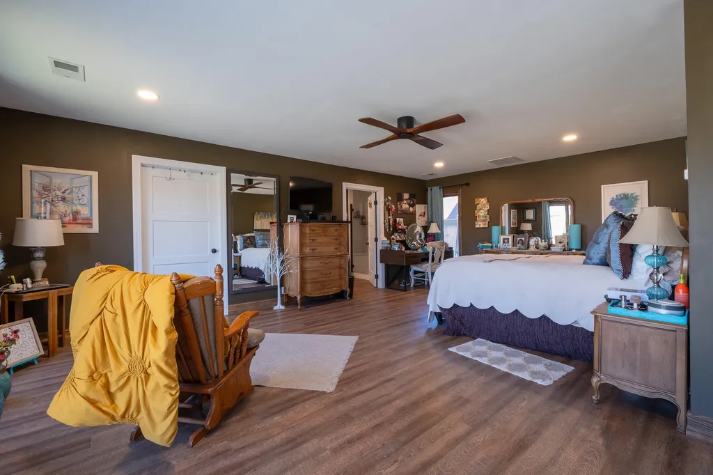 731 Bee Lick Creek Road Somerset KY 42503