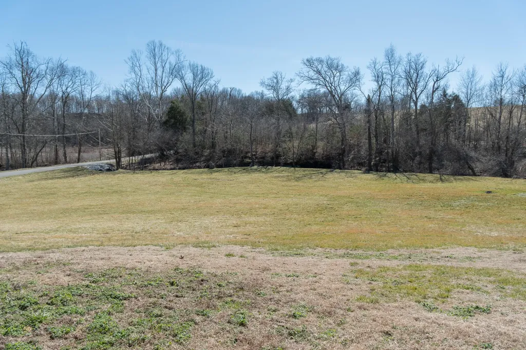 731 Bee Lick Creek Road Somerset KY 42503
