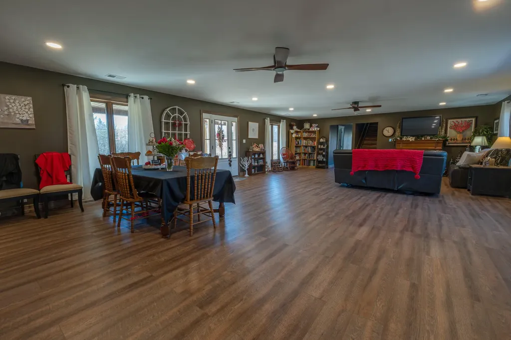 731 Bee Lick Creek Road Somerset KY 42503