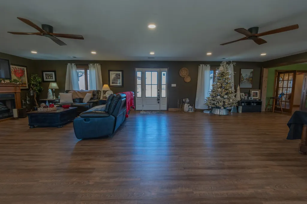 731 Bee Lick Creek Road Somerset KY 42503
