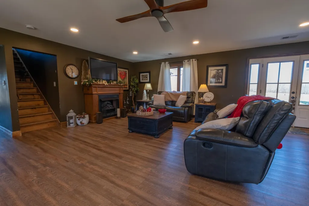 731 Bee Lick Creek Road Somerset KY 42503