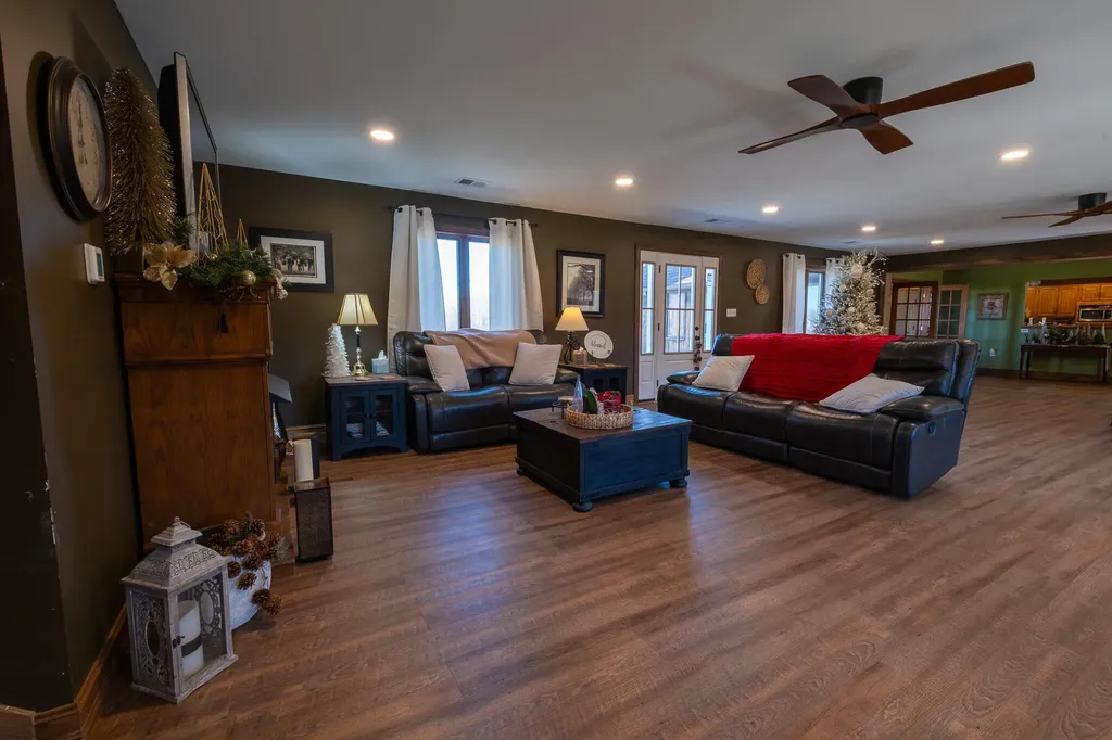 731 Bee Lick Creek Road Somerset KY 42503