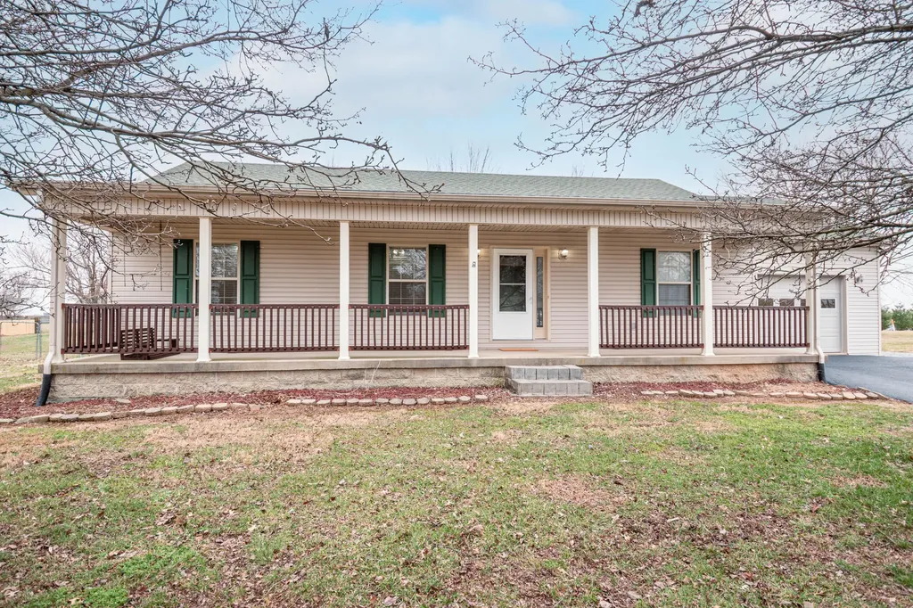 10 Nelson Drive Hustonville KY 40437