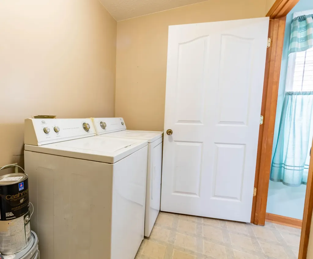 10 Nelson Drive Hustonville KY 40437