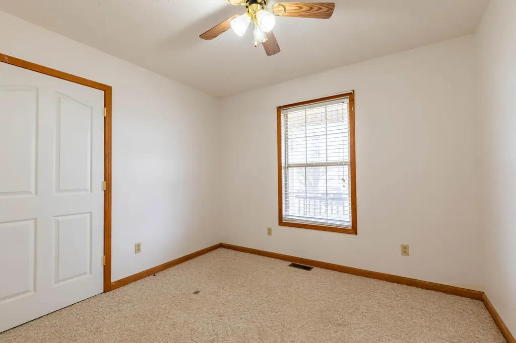 10 Nelson Drive Hustonville KY 40437