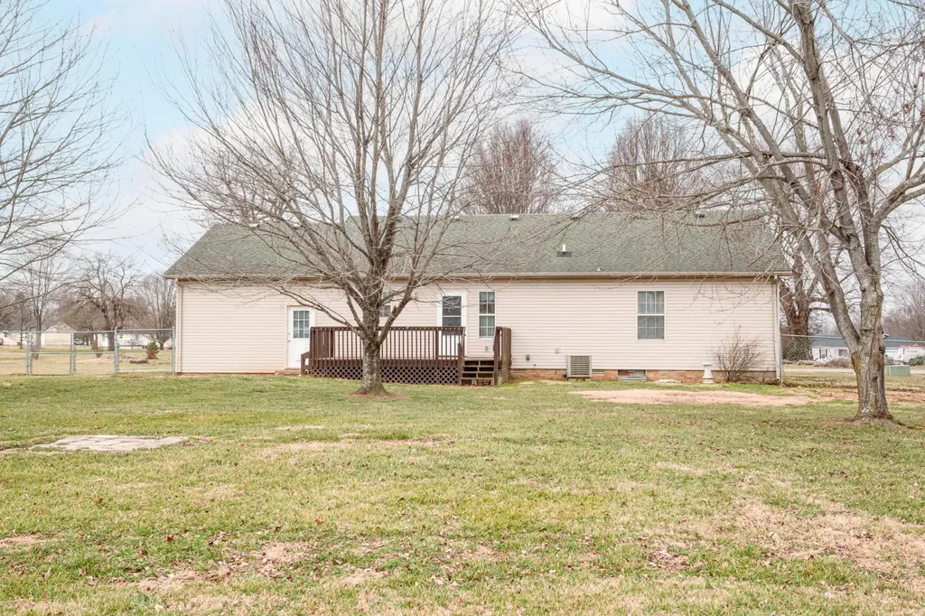 10 Nelson Drive Hustonville KY 40437