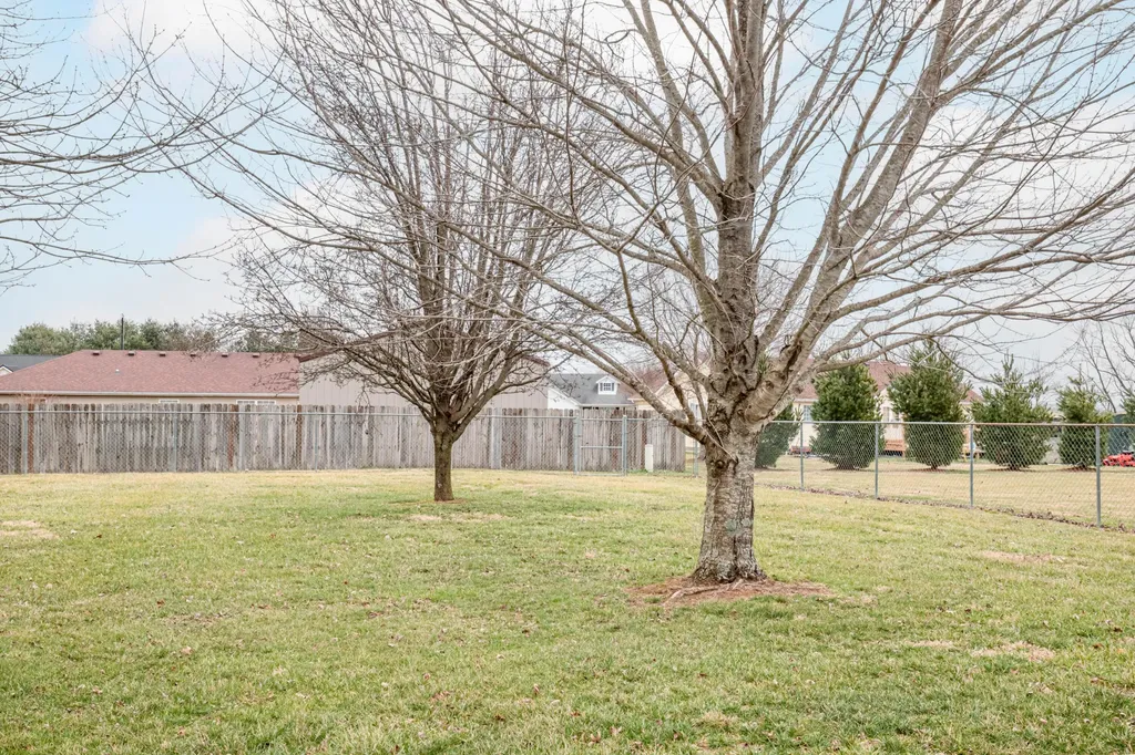 10 Nelson Drive Hustonville KY 40437