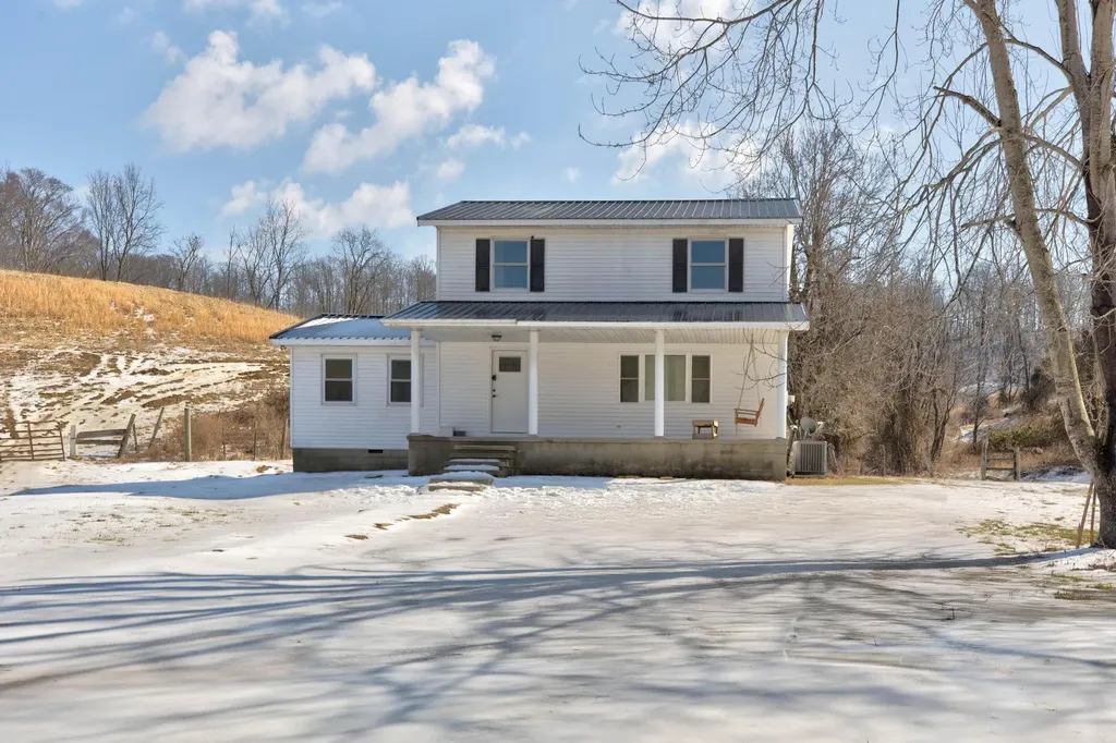 2865 Co Road 3345 Ezel KY 41425