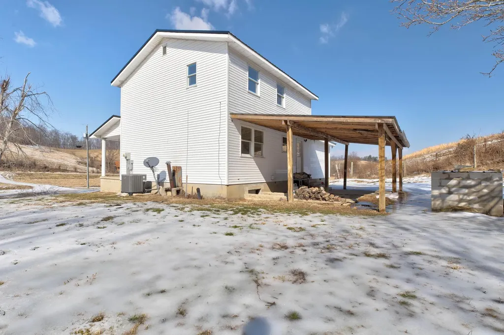 2865 Co Road 3345 Ezel KY 41425