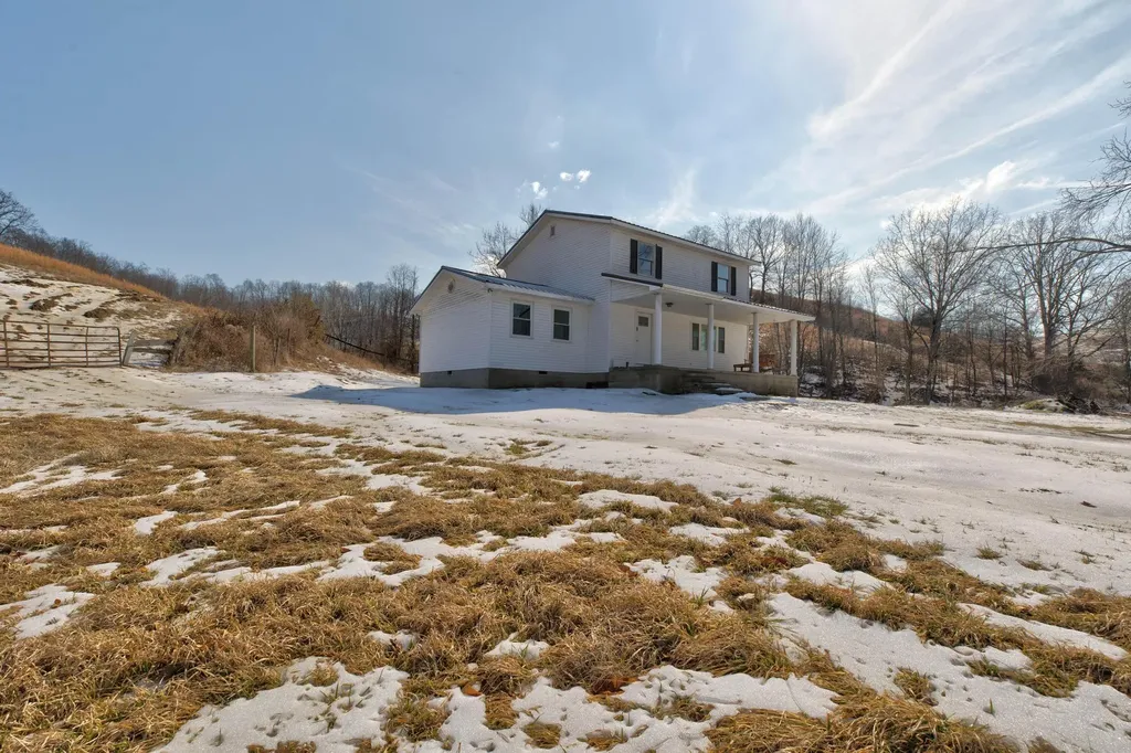 2865 Co Road 3345 Ezel KY 41425