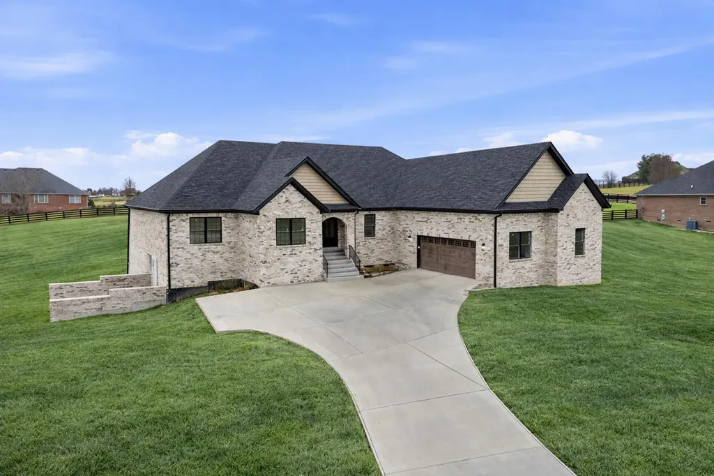 6006 Old South Drive Richmond KY 40475