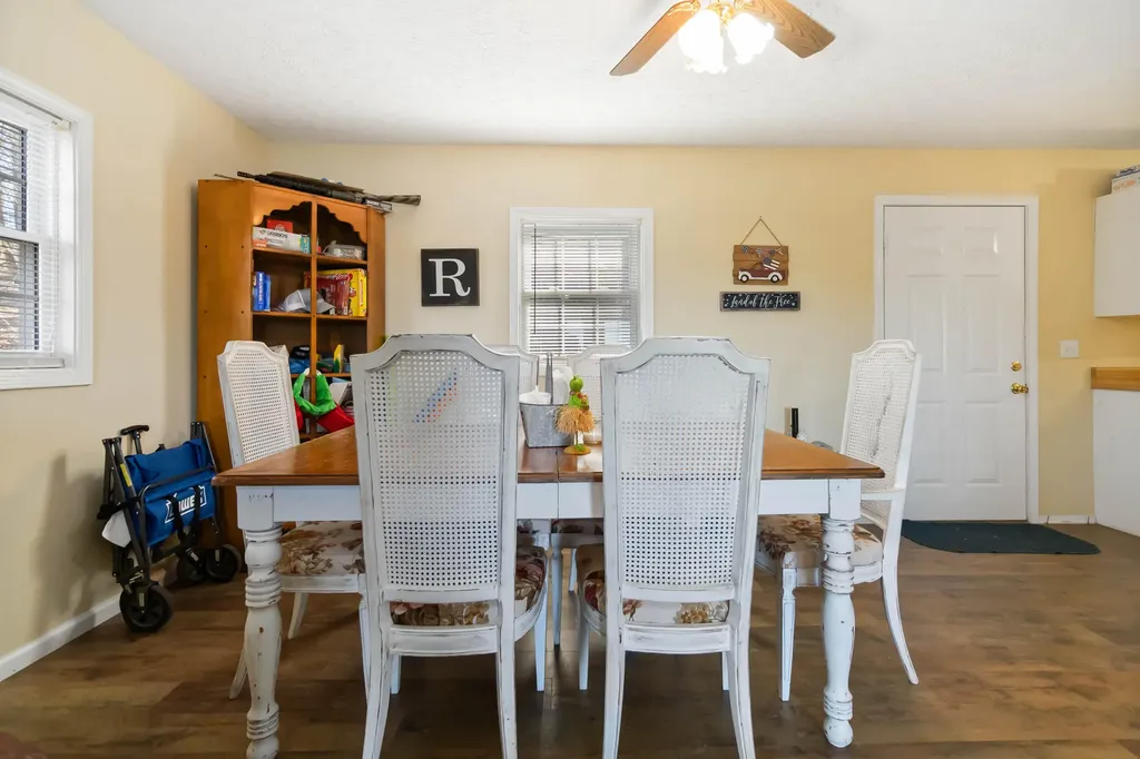 112 R. Russell Road Russell Springs KY 42642