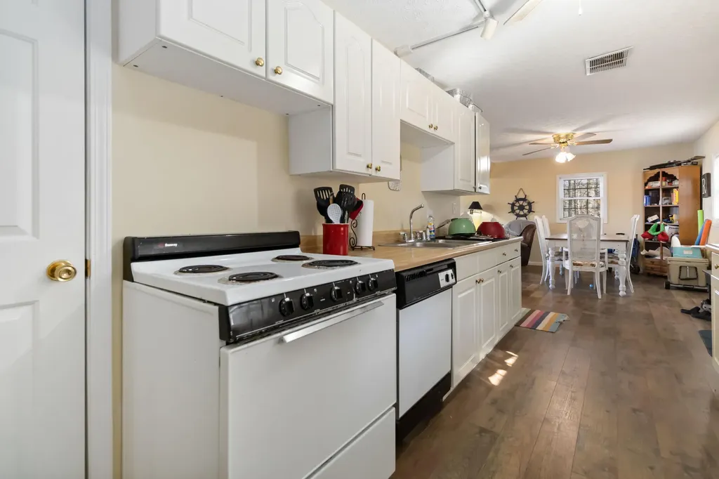 112 R. Russell Road Russell Springs KY 42642