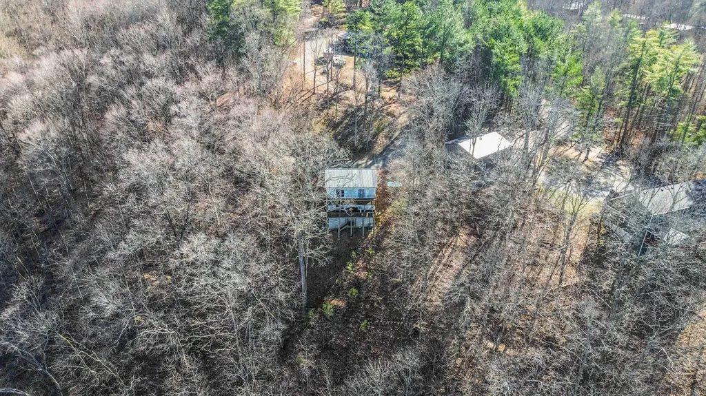 112 R. Russell Road Russell Springs KY 42642