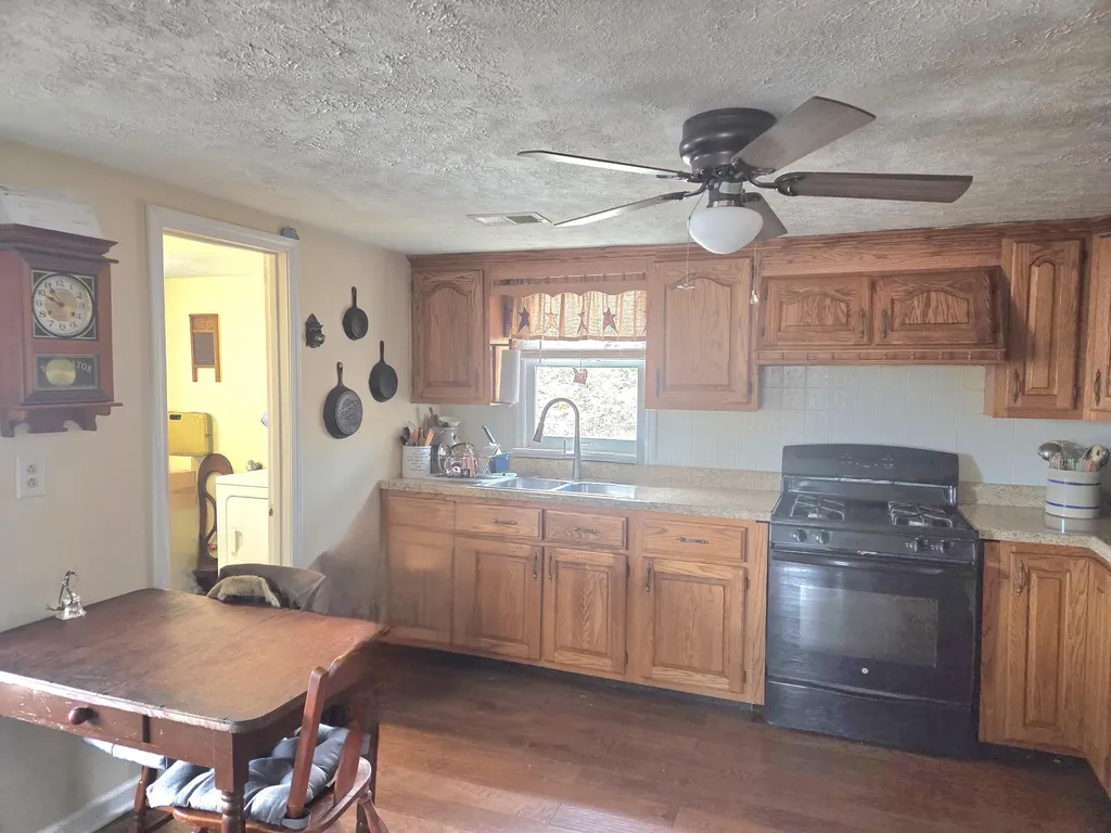 3775 State Highway 599 Jeffersonville KY 40337