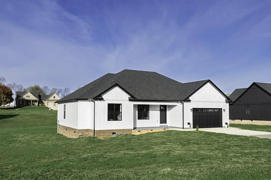 909 Milward Drive Harrodsburg KY 40330