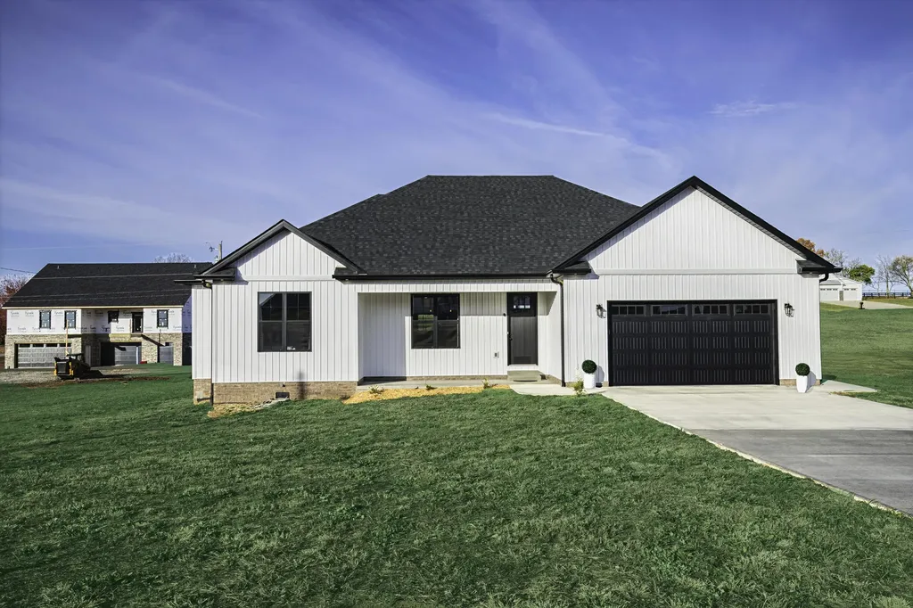 909 Milward Drive Harrodsburg KY 40330