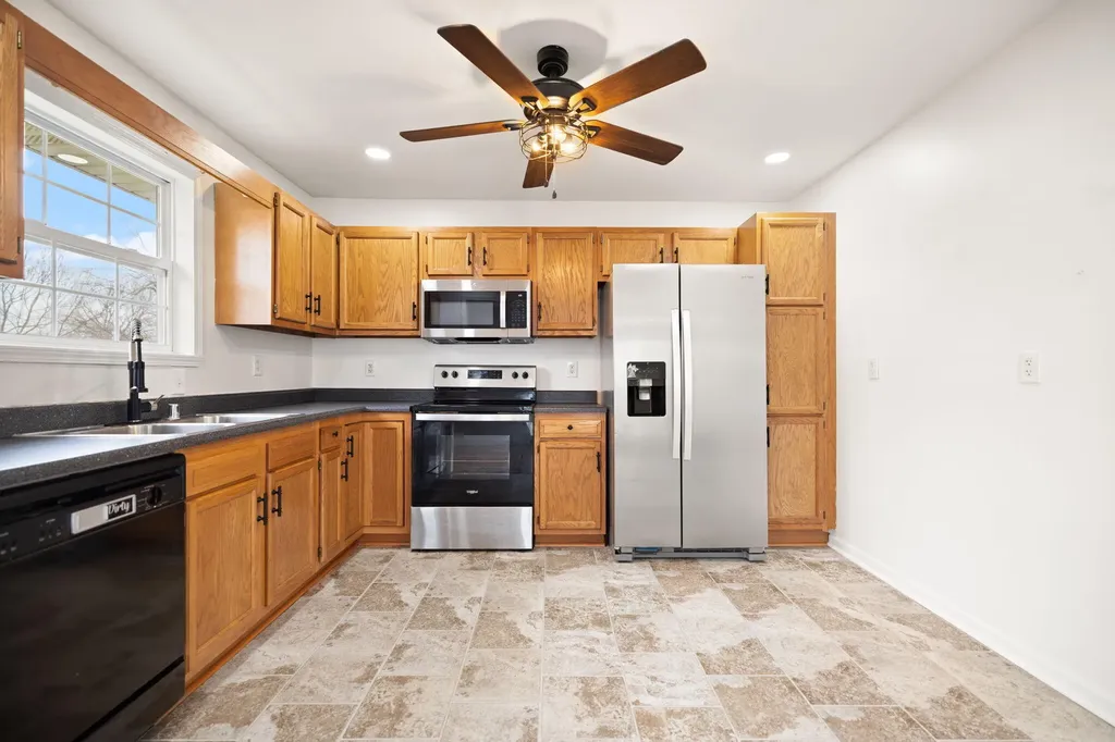 268 Palm Hill Drive Richmond KY 40475