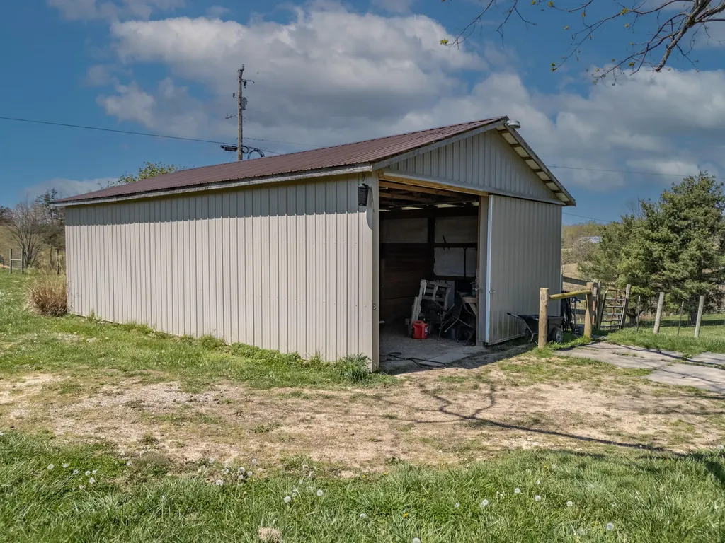 615 Igo Ridge Road Wellington KY 40387