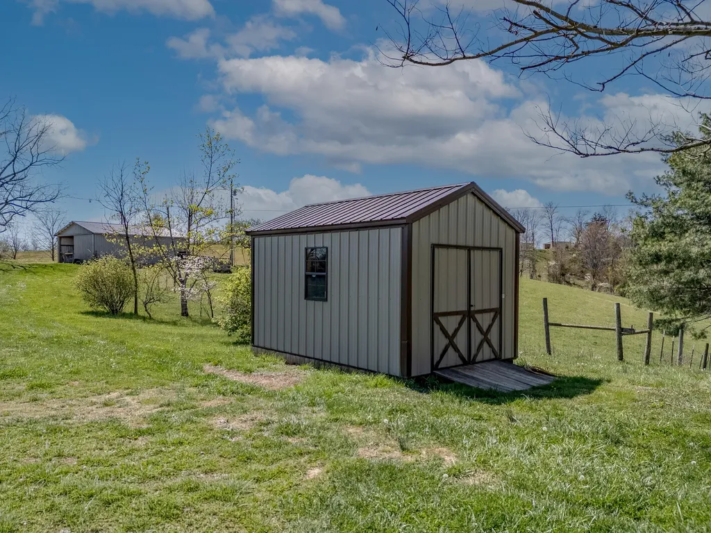 615 Igo Ridge Road Wellington KY 40387