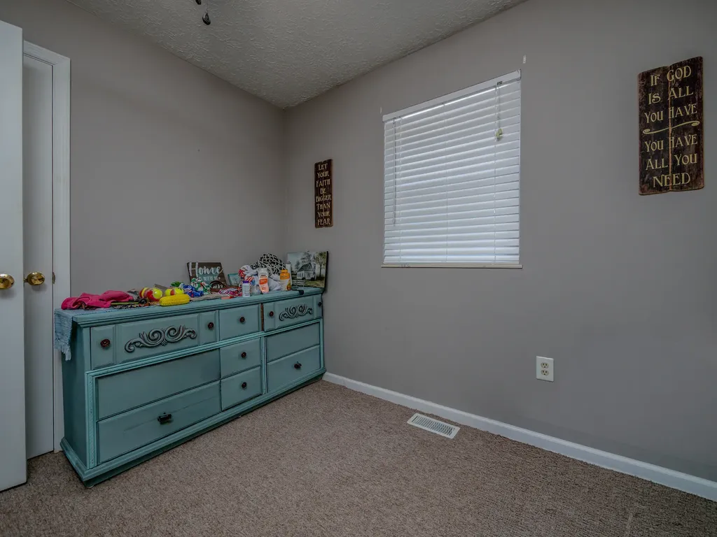 615 Igo Ridge Road Wellington KY 40387