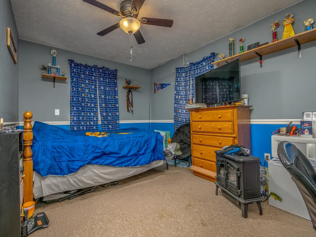 615 Igo Ridge Road Wellington KY 40387