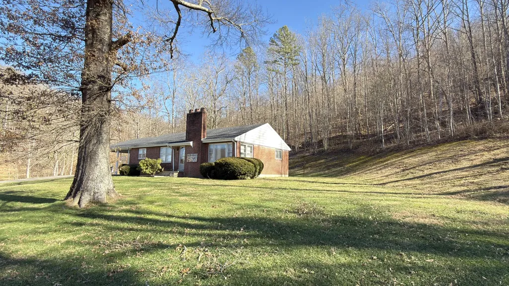 408 Highway 421 Mckee KY 40447