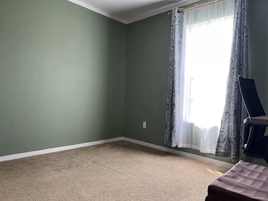13735 Ky-66 Oneida KY 40972