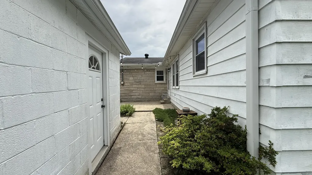 451 Duell Drive Versailles KY 40383