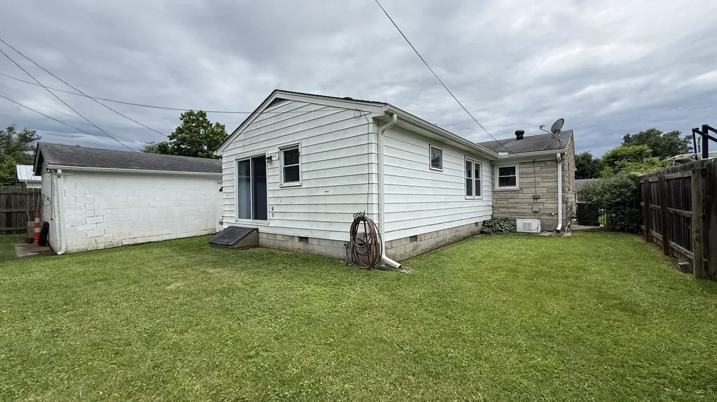 451 Duell Drive Versailles KY 40383