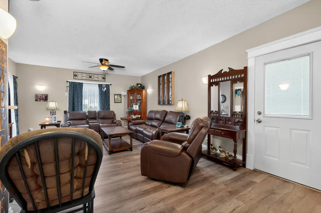 135 Key Highway 467 W Sparta KY 41086