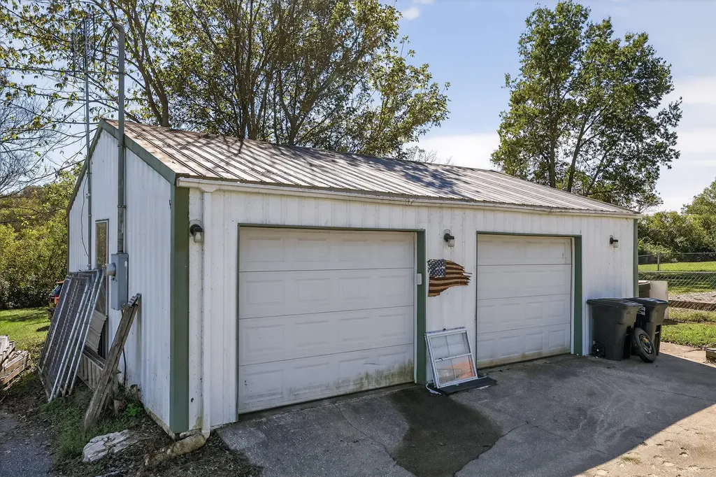 135 Key Highway 467 W Sparta KY 41086