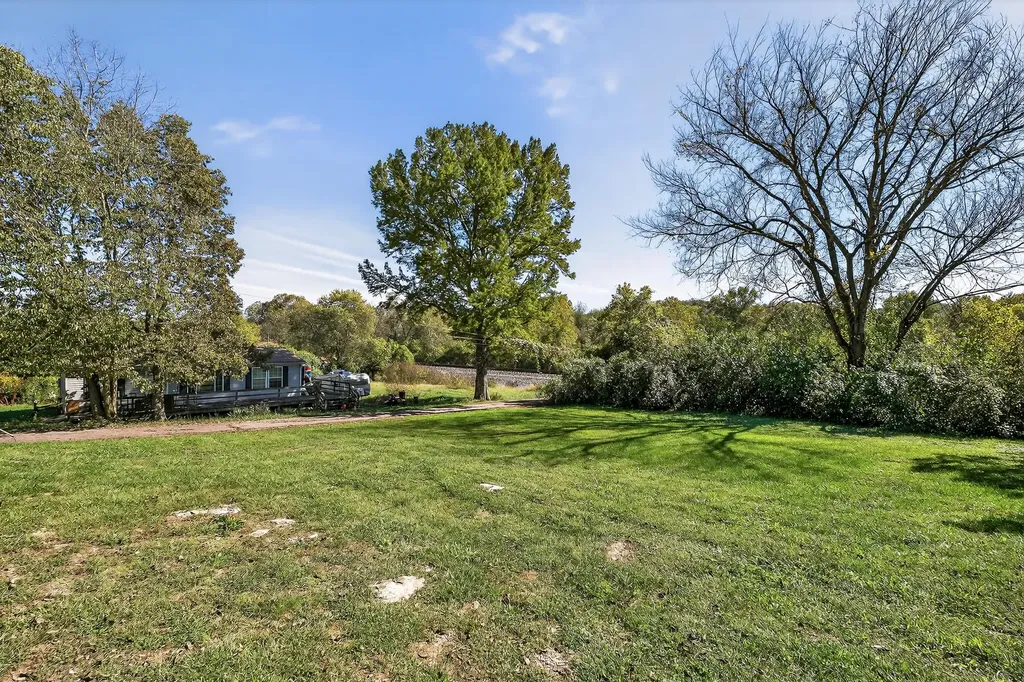 135 Key Highway 467 W Sparta KY 41086