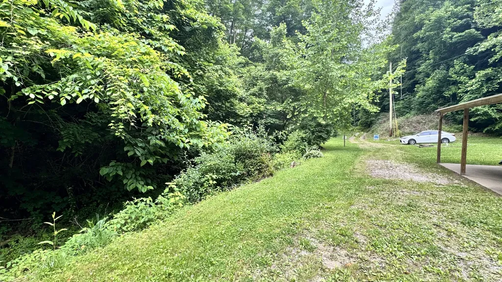 421 Wren Branch Road Oneida KY 40972