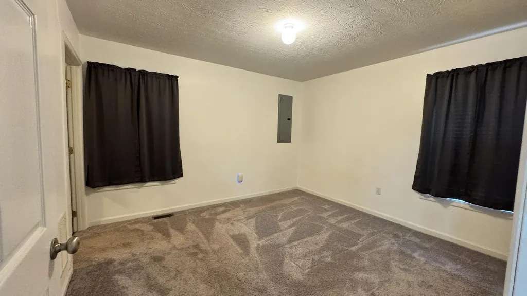 421 Wren Branch Road Oneida KY 40972