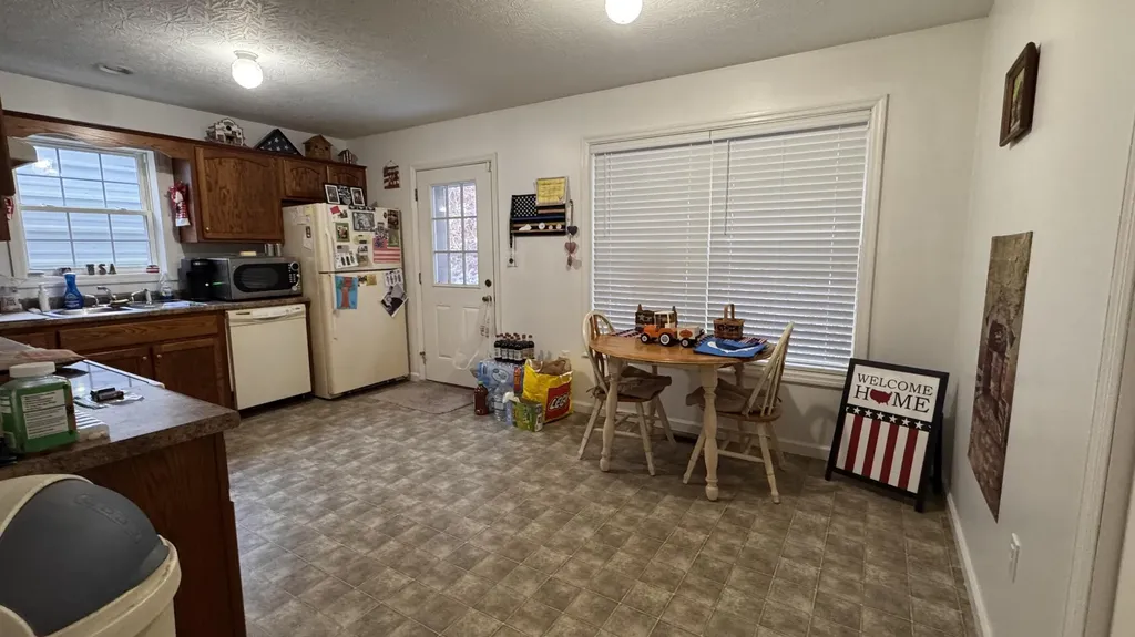 421 Wren Branch Road Oneida KY 40972