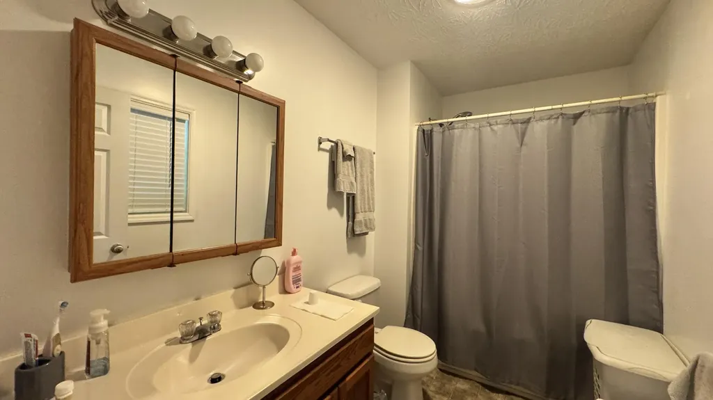 421 Wren Branch Road Oneida KY 40972