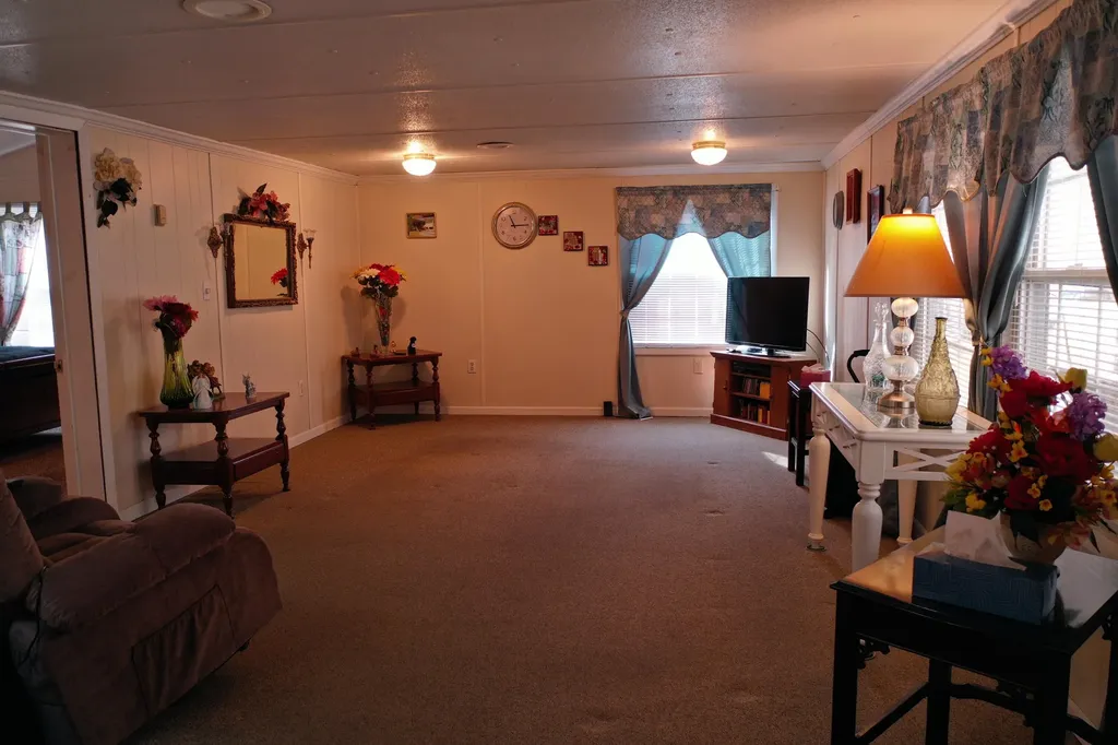 944 Possum Trot Road Hindman KY 41822