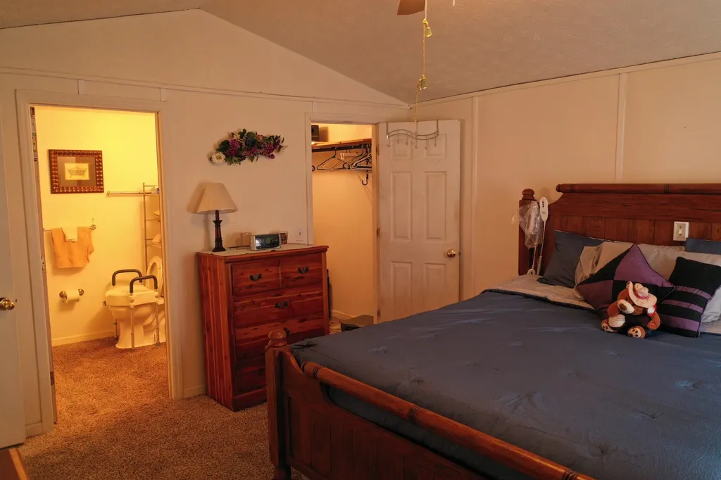 944 Possum Trot Road Hindman KY 41822