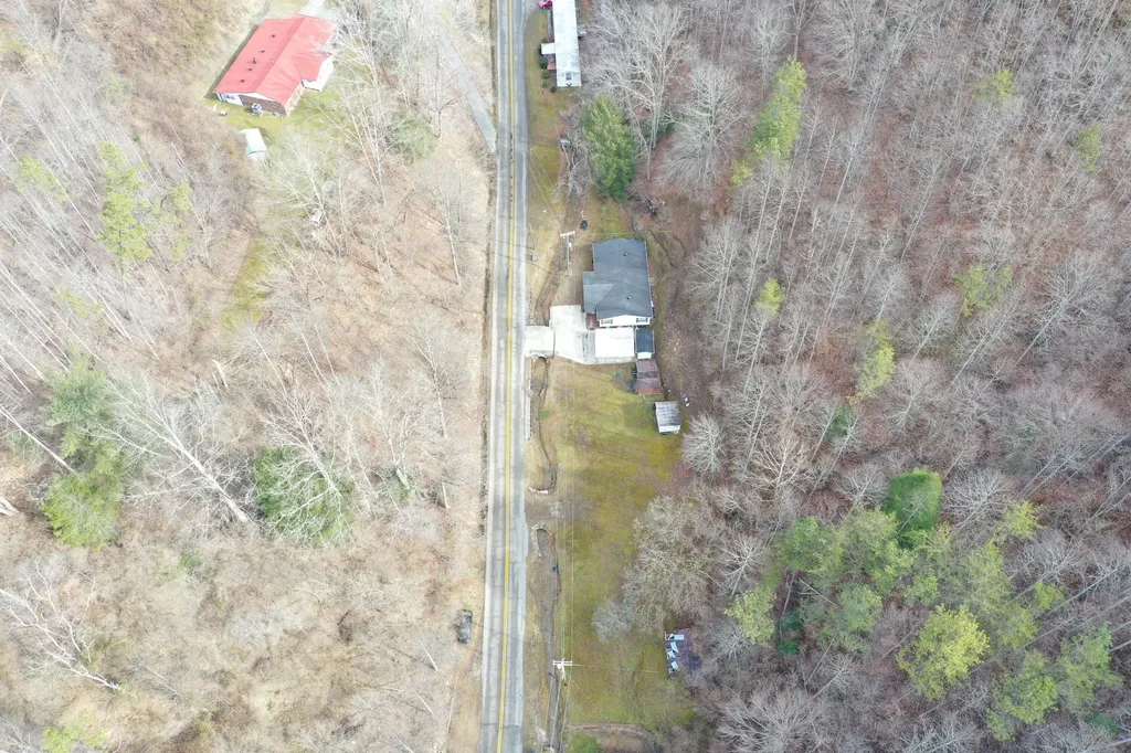 944 Possum Trot Road Hindman KY 41822