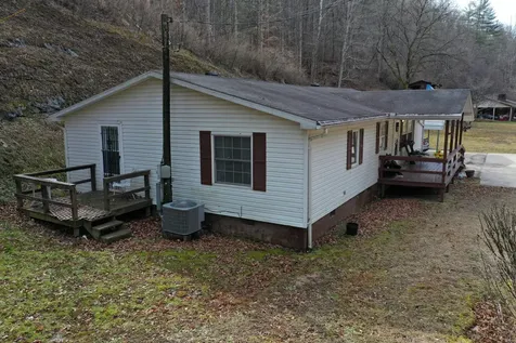 944 Possum Trot Road Hindman KY 41822