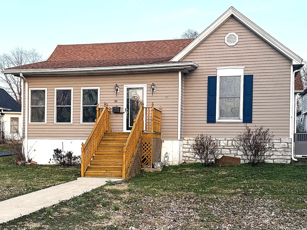 433 N College Street Harrodsburg KY 40330
