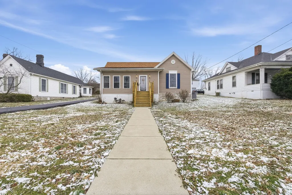 433 N College Street Harrodsburg KY 40330