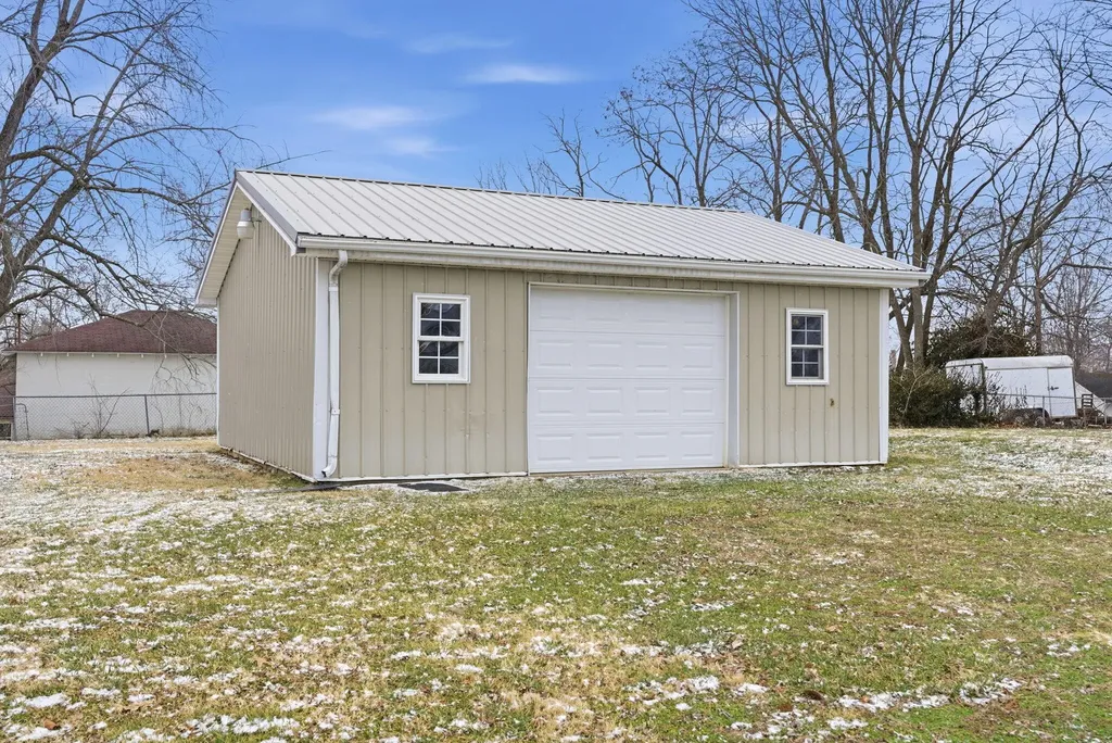 433 N College Street Harrodsburg KY 40330