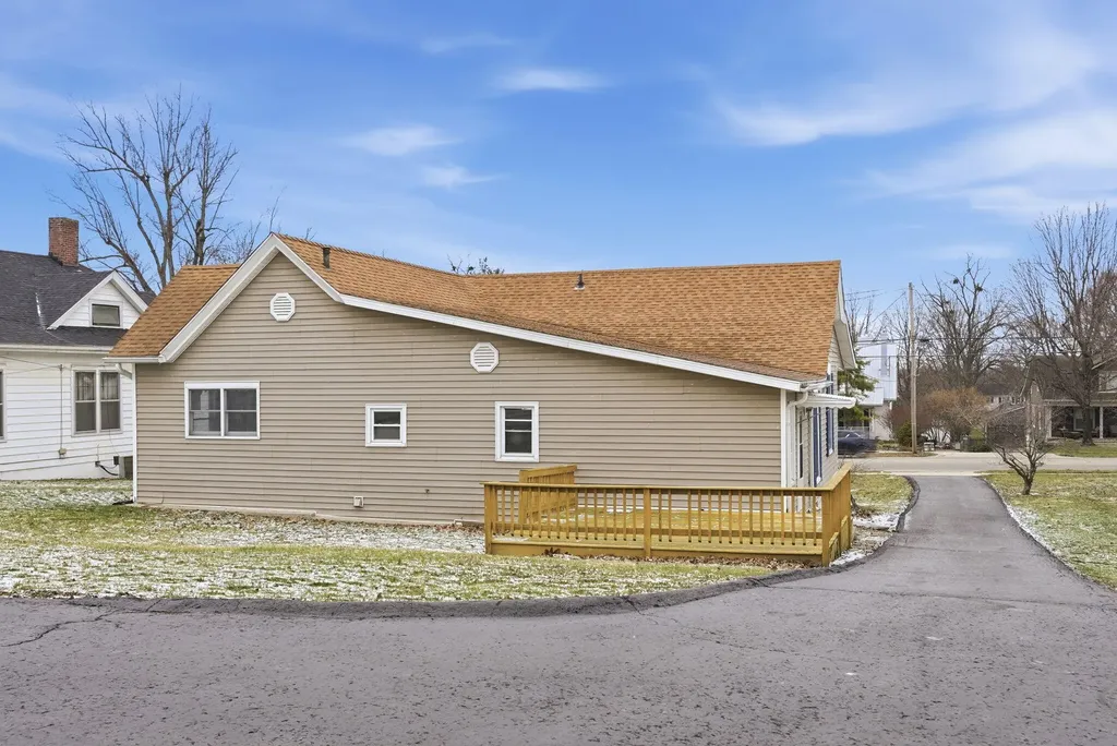 433 N College Street Harrodsburg KY 40330