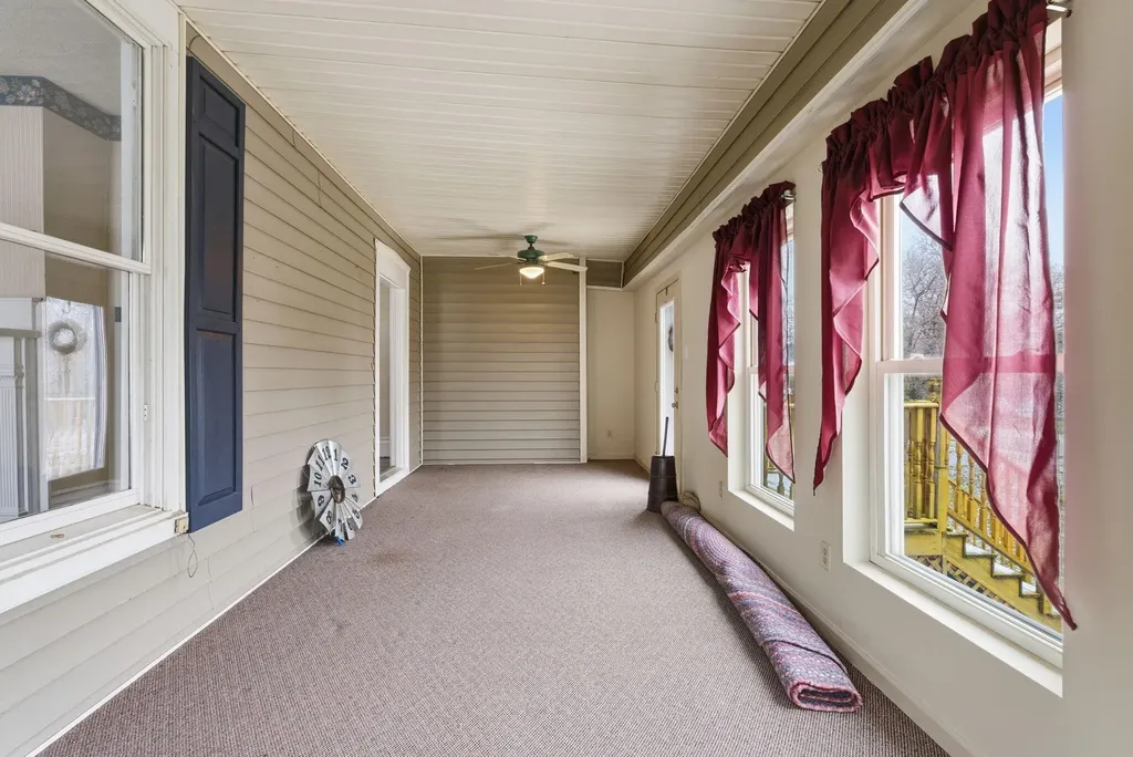 433 N College Street Harrodsburg KY 40330